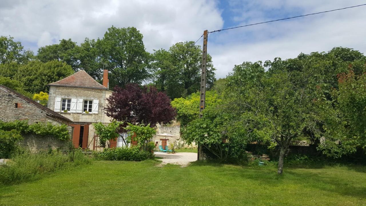 Gite De La Pivarderie Senille Экстерьер фото