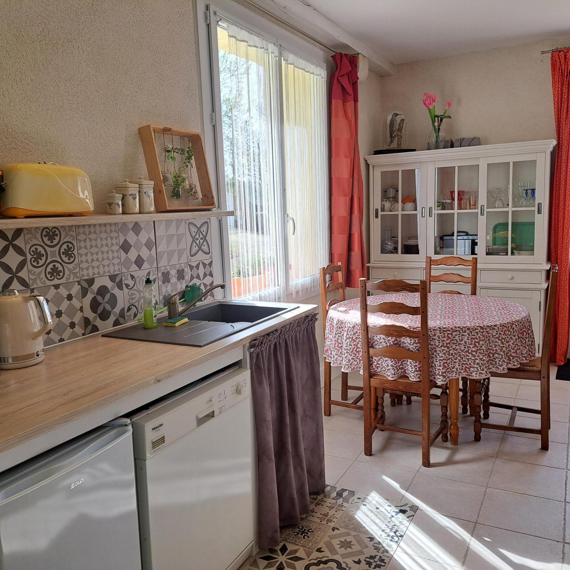 Gite De La Pivarderie Senille Экстерьер фото